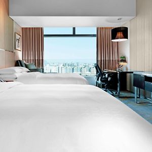 Club Twin Bed Room Club lounge access Guest room 2 Double
